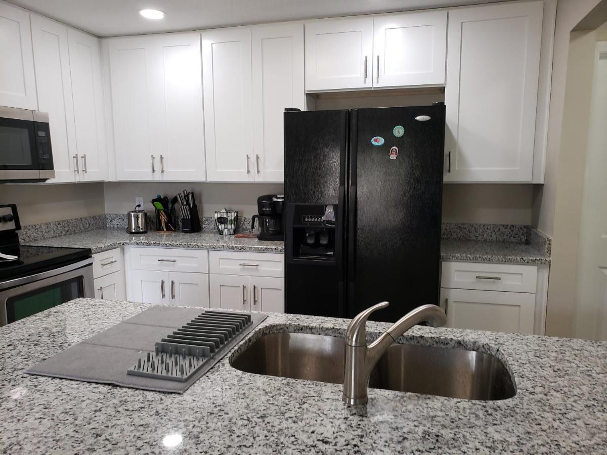Shell Near The Sea, 2-Br Pet Friendly Home Venice Eksteriør billede